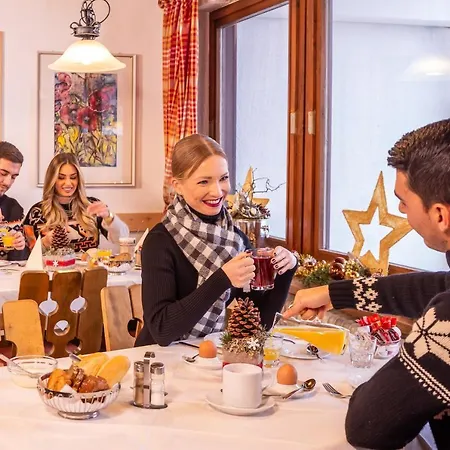 Wellnesshotel Sonnenhof & Sonnhalde 3*