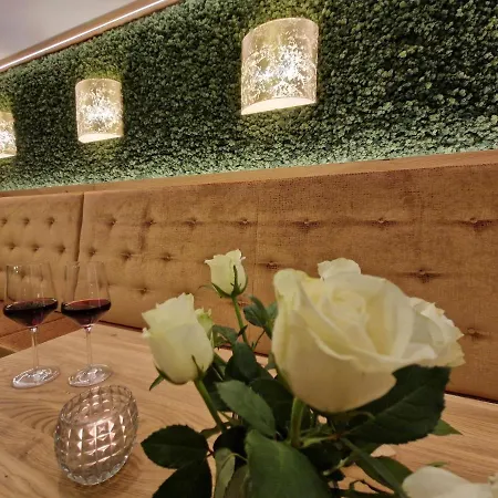 Hotell Wellnesshotel Sonnenhof & Sonnhalde 3*
