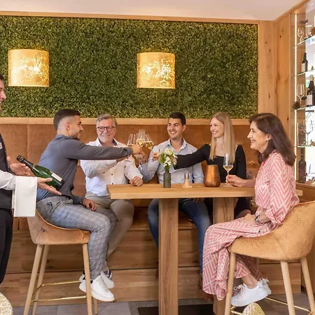 Wellnesshotel Sonnenhof & Sonnhalde 3* Ühlingen-Birkendorf