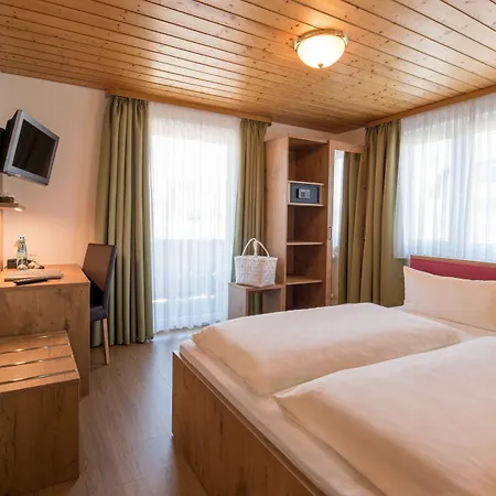 Wellnesshotel Sonnenhof&sonnhalde 3*