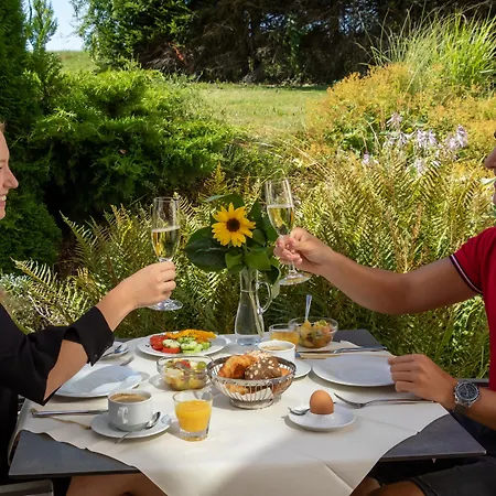 Wellnesshotel Sonnenhof&sonnhalde Hotel 3*