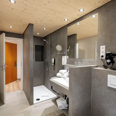 Wellnesshotel Sonnenhof&sonnhalde 3*